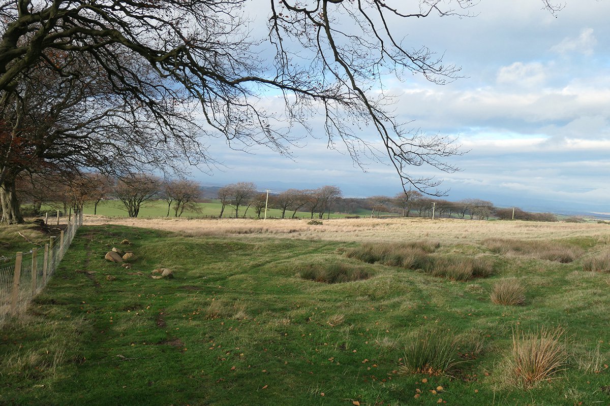 cairnpapple holes 2